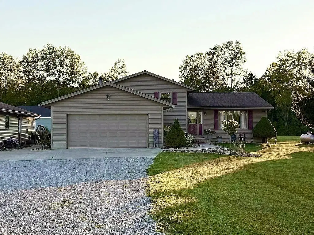 21930 Foster Road, Wellington, OH 44090 - #1