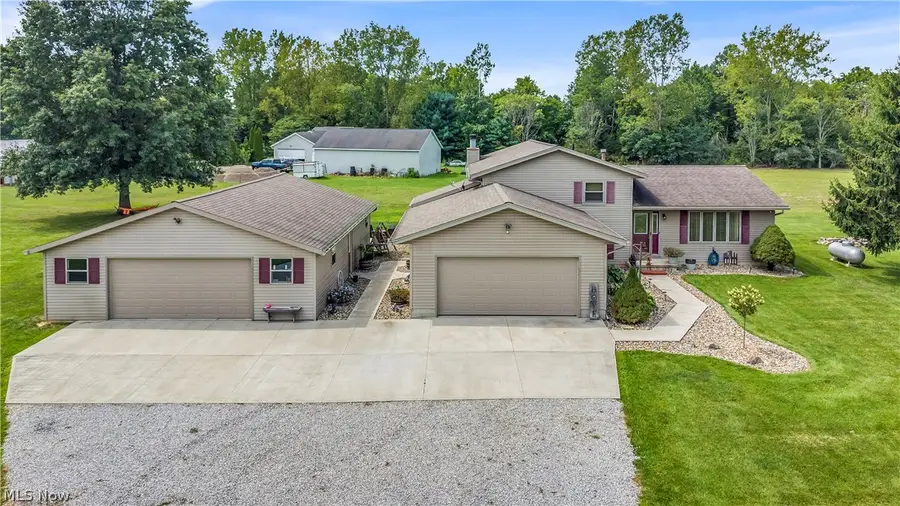 21930 Foster Road, Wellington, OH 44090 - #2