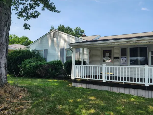 105 Helena Drive, Struthers, OH 44471