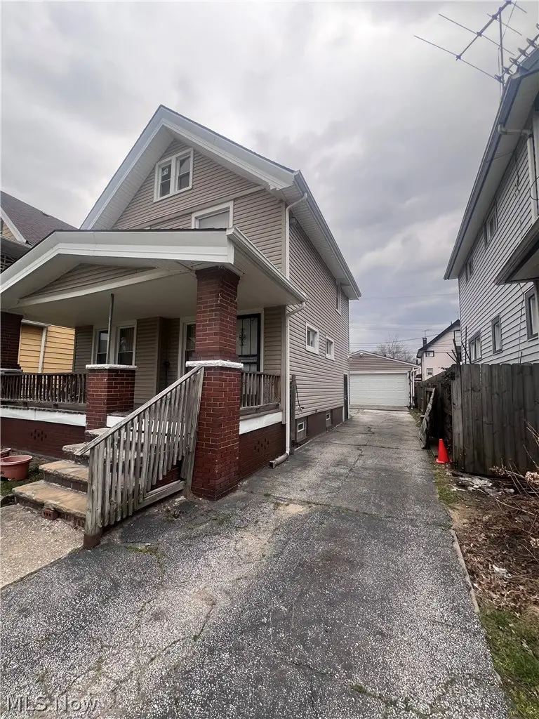 1261 E 134th Street, East Cleveland, OH 44112 - #2