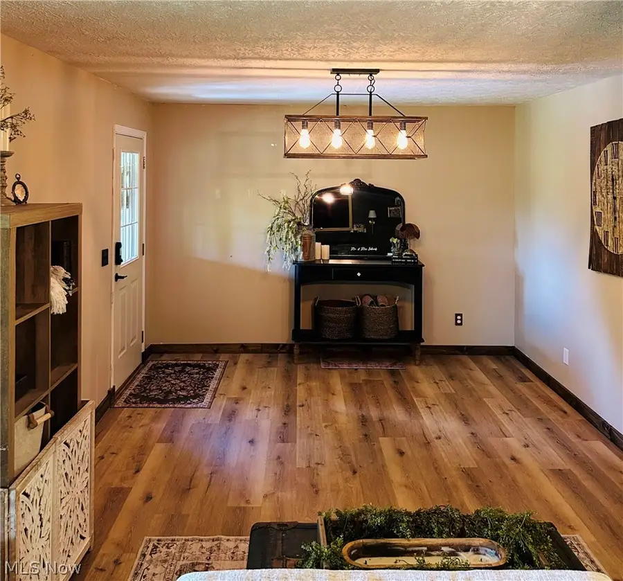 4300 Falls Sw Road, Sherrodsville, OH 44675 - #3