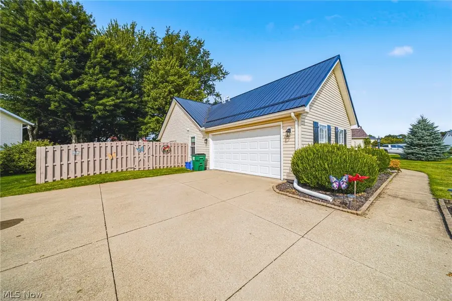 1294 Bannerstone Drive, Painesville, OH 44077 - #3