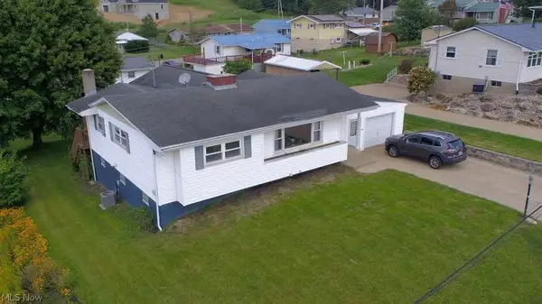 58 Spring Drive, Millersburg, OH 44654