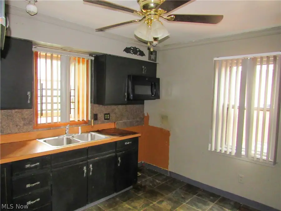 4067 E 187th Street, Cleveland, OH 44122 - #3