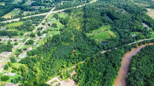 River Road, Warren, OH 44483