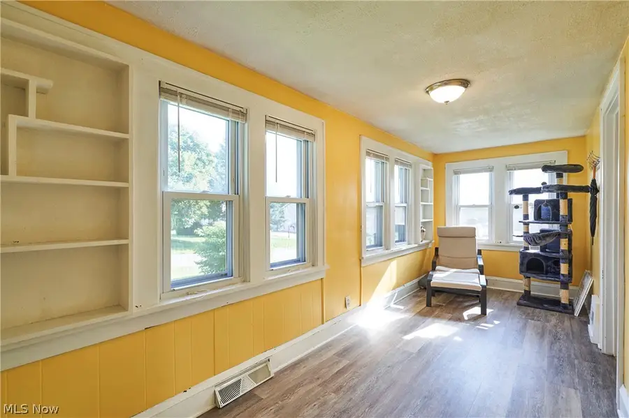 1622 31st Ne Street, Canton, OH 44714 - #3