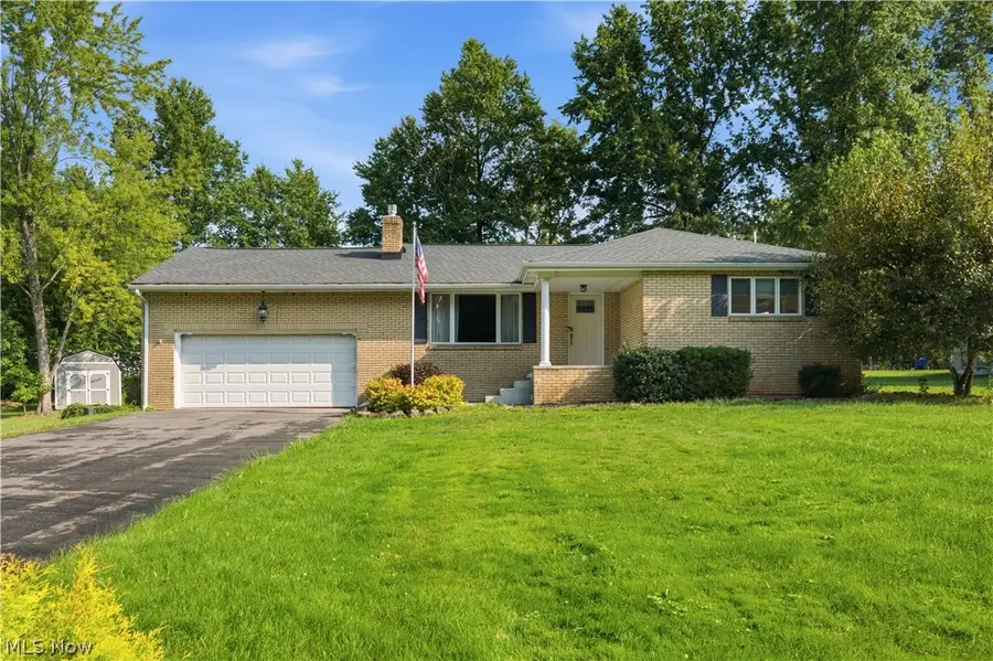 6987 White Oak Drive, Hubbard, OH 44425 - #3