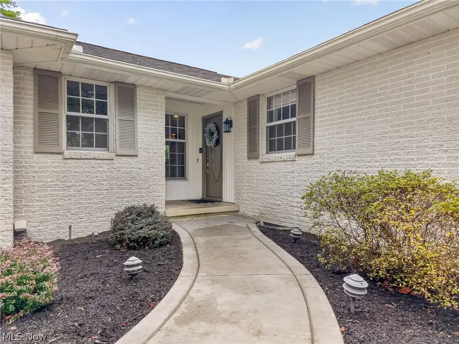 8537 Central Nw Road, Strasburg, OH 44680 - #2