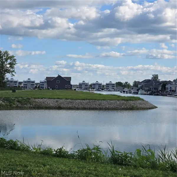 2334 S Yacht Club S Drive, Marblehead, OH 43456