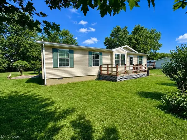 723 W Livingston Avenue, Crestline, OH 44827