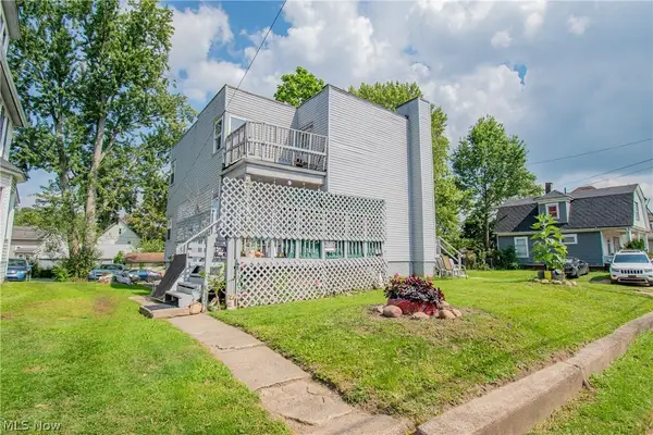 1532 Woodland Nw Avenue, Canton, OH 44703