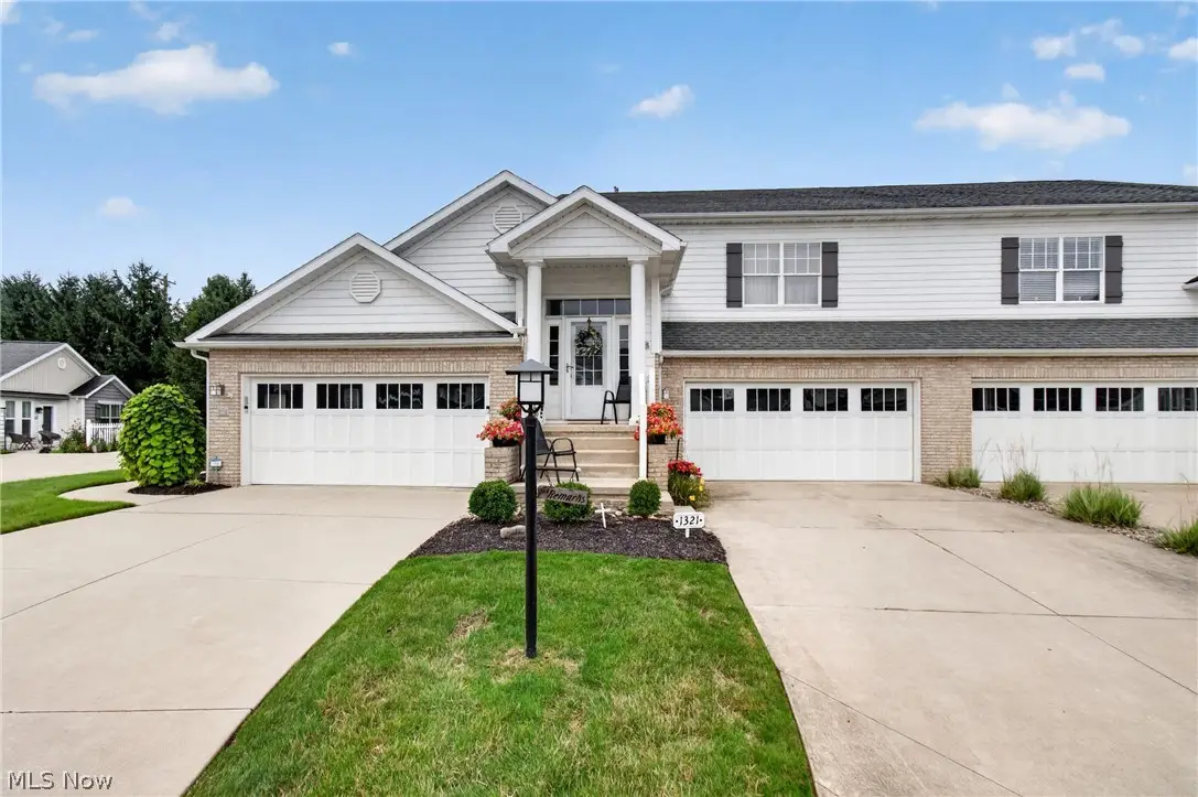 1321 Cascade Nw Circle, Canton, OH 44708 - #1