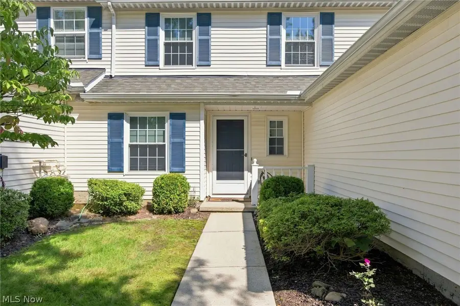 34756 Parkview Lane #B, Willoughby, OH 44094 - #2