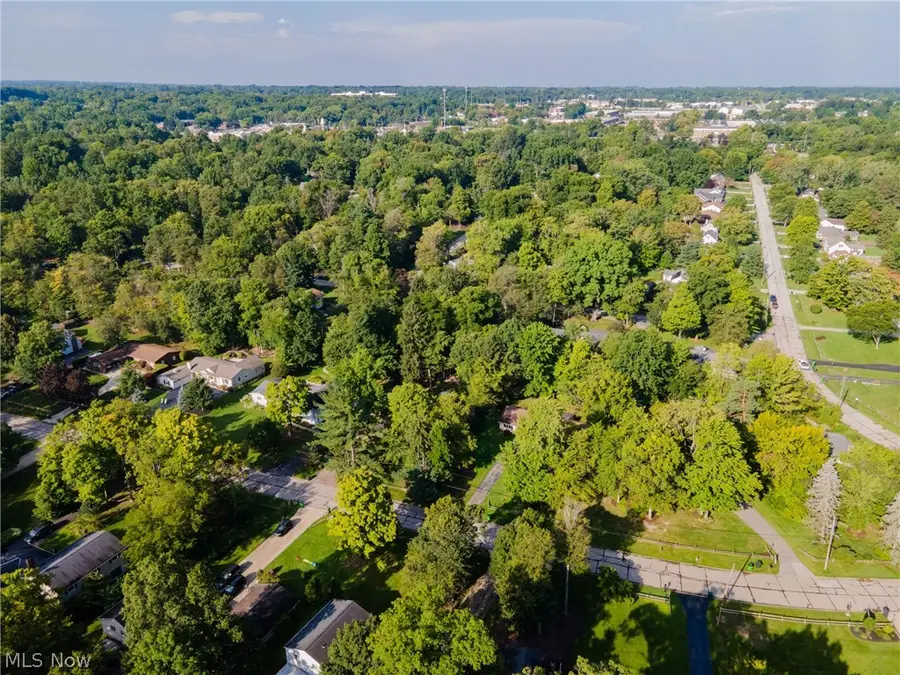 734 Kenwood Drive, Mayfield, OH 44040 - #3