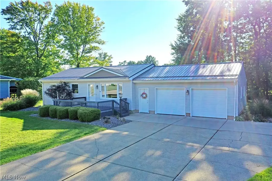 602 Cedar Drive, Cortland, OH 44410 - #2