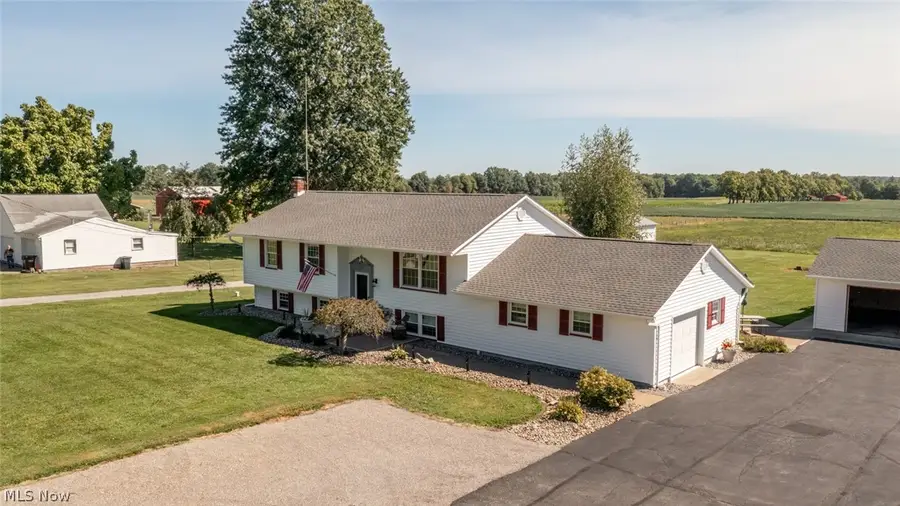 3766 Youngstown Kingsville Road, Cortland, OH 44410 - #2