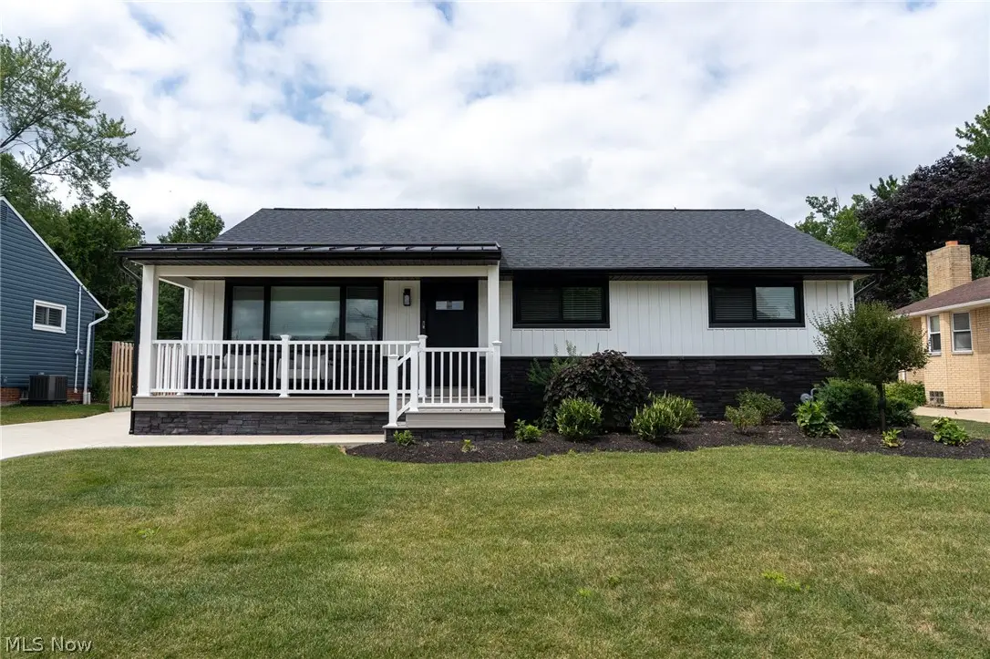 2326 Stanford Drive, Wickliffe, OH 44092 - #1