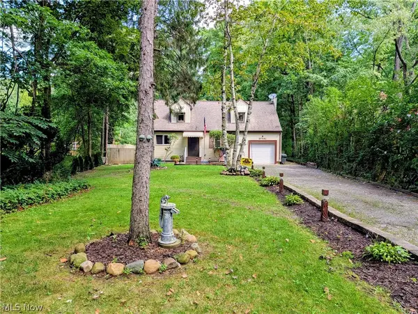 37761 Milann Drive, Willoughby Hills, OH 44094