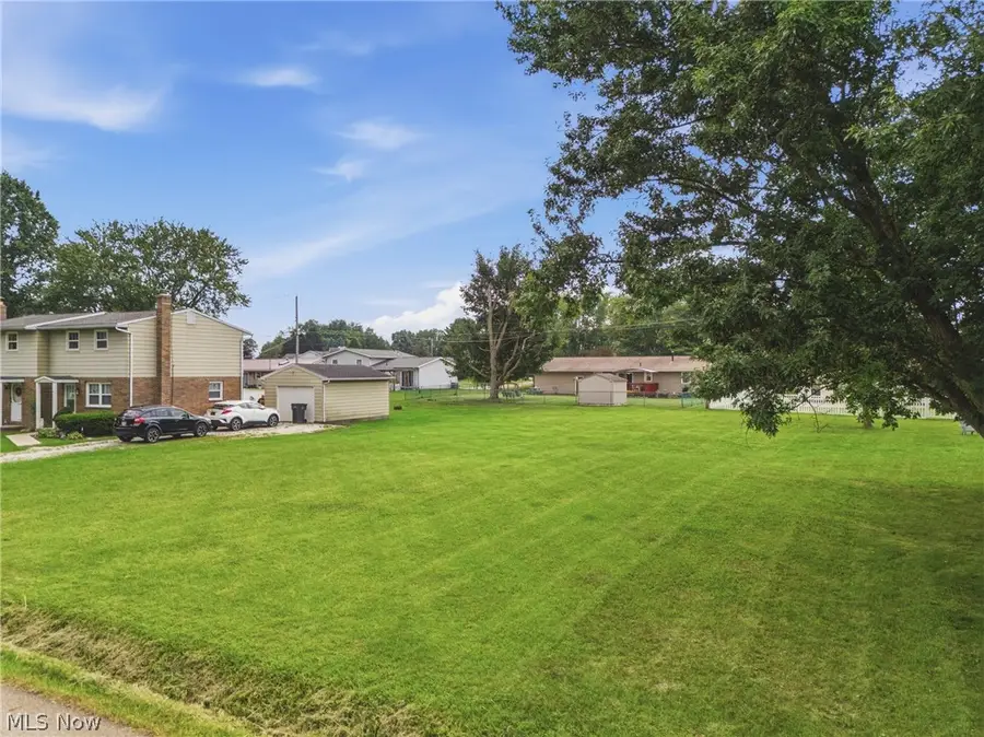 Boettler Ne Street, Canton, OH 44721 - #3