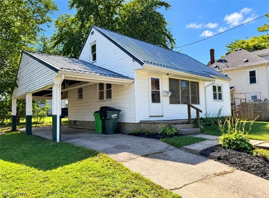 321 Elm Street, Coshocton, OH 43812 - #2
