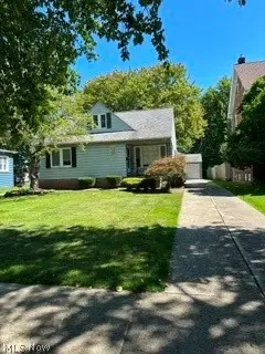 891 Roland Road, Lyndhurst, OH 44124