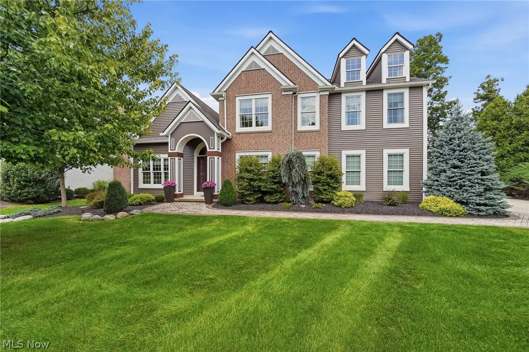 120 Pinehurst Drive, Aurora, OH 44202 - #1