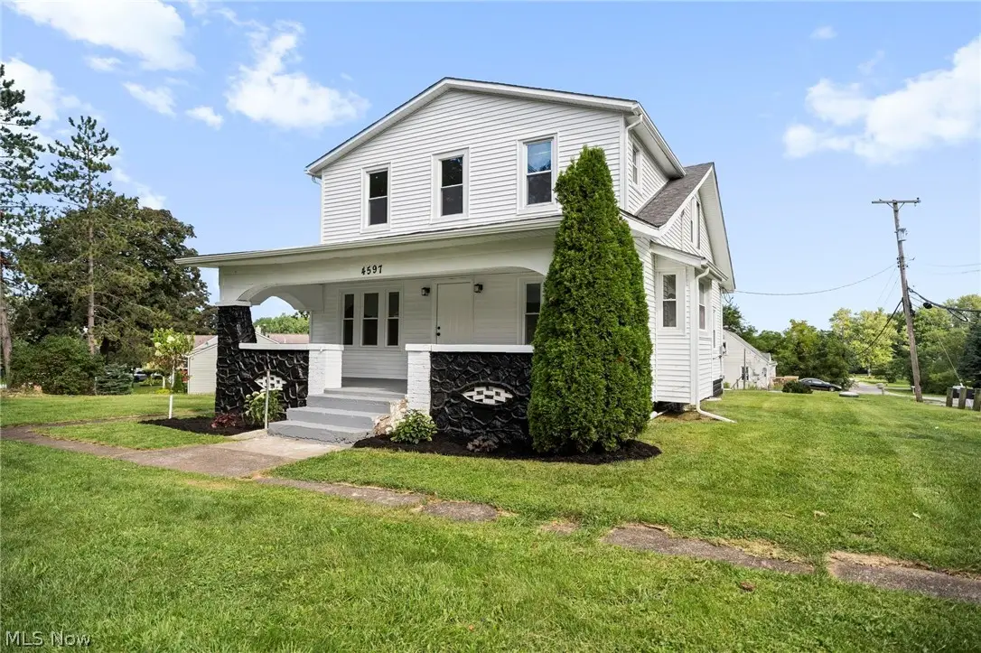 4597 Elyria Avenue, Lorain, OH 44055 - #1