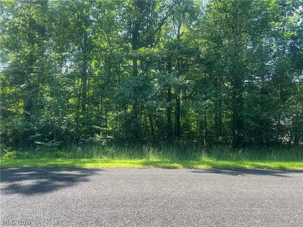 618 Oriole Drive, Roaming Shores, OH 44084