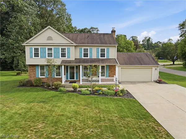 2716 Waterbury Nw Street, North Canton, OH 44720