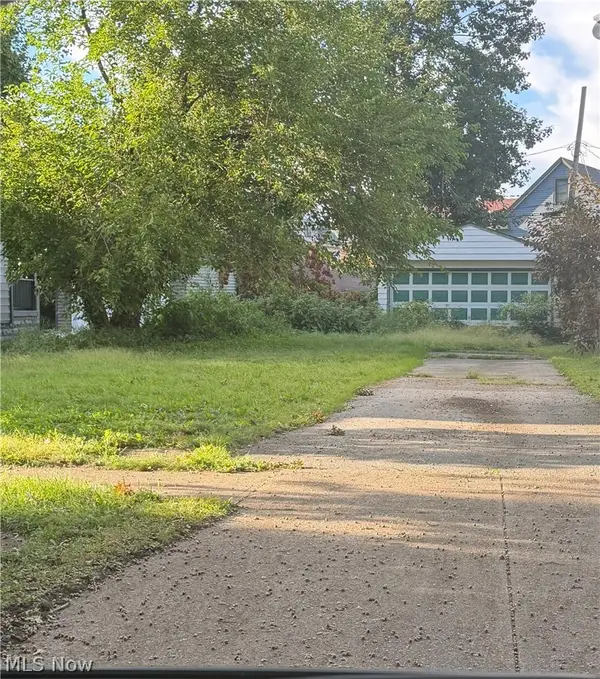 7414 Herman Avenue, Cleveland, OH 44102