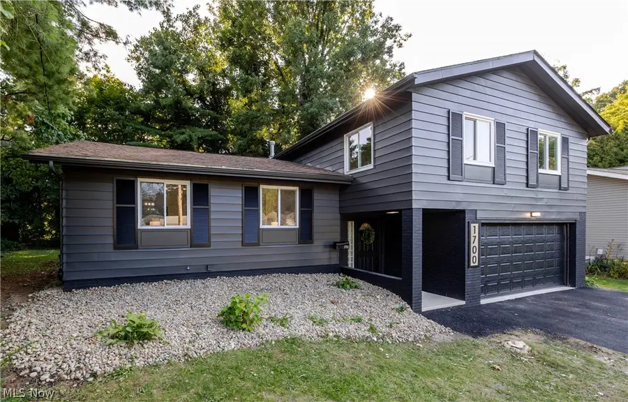1700 Karg Drive, Akron, OH 44313 - #2