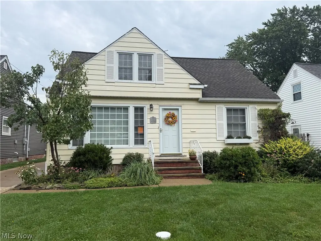 395 Beechwood Drive, Willowick, OH 44095 - #1