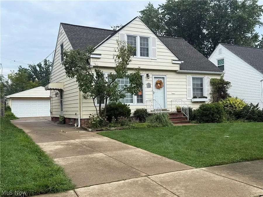 395 Beechwood Drive, Willowick, OH 44095 - #2