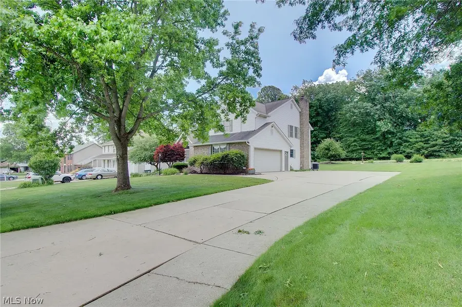 6094 Coppercove Nw Circle, North Canton, OH 44720 - #3