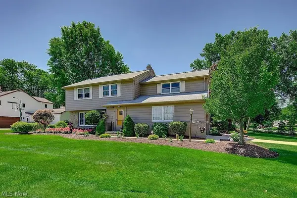 24580 Penshurst Drive, Beachwood, OH 44122
