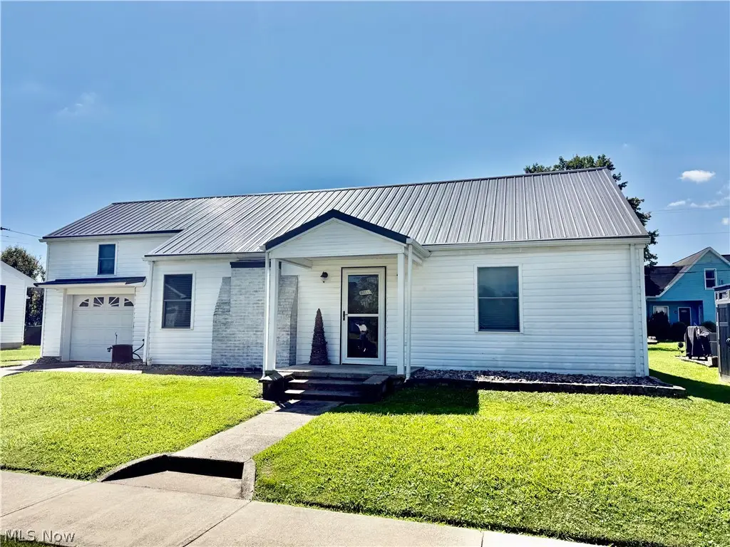 106 Stealey Street, Middlebourne, WV 26149 - #1