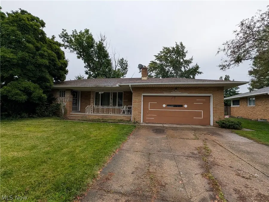 21935 Cottonwood Drive, Rocky River, OH 44116 - #2