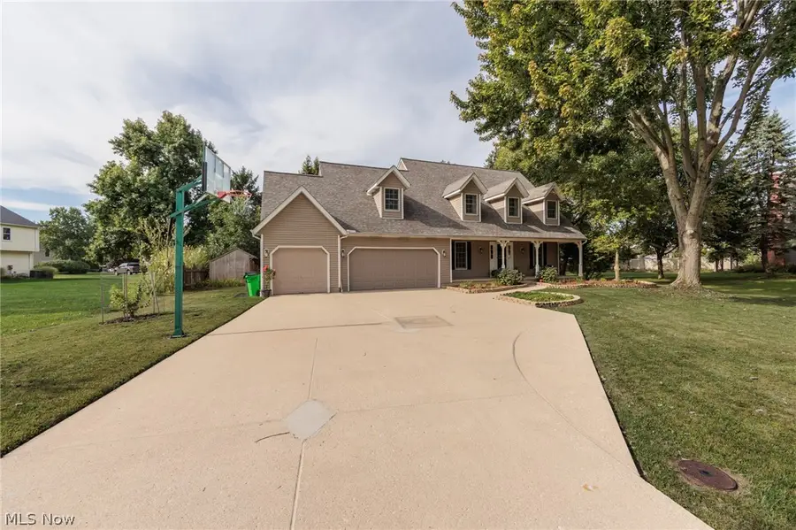 32263 Plumbrook Court, Avon Lake, OH 44012 - #3