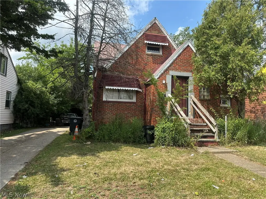 16909 Harvard Avenue, Cleveland, OH 44128 - #1