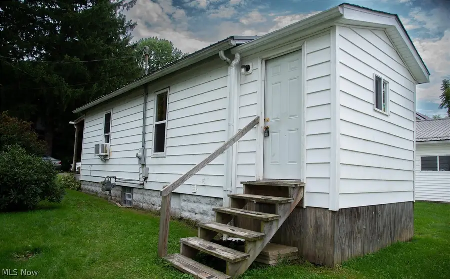 537 N 16th Street, Coshocton, OH 43812 - #3