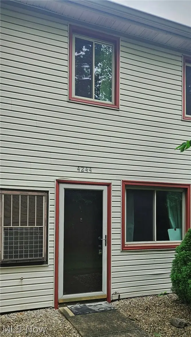 4244 Duke Court, Brunswick, OH 44212 - #1