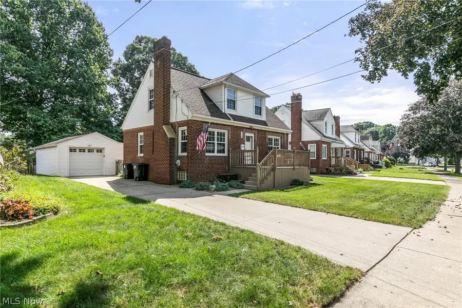 29 Davenport Avenue, Akron, OH 44312 - #3