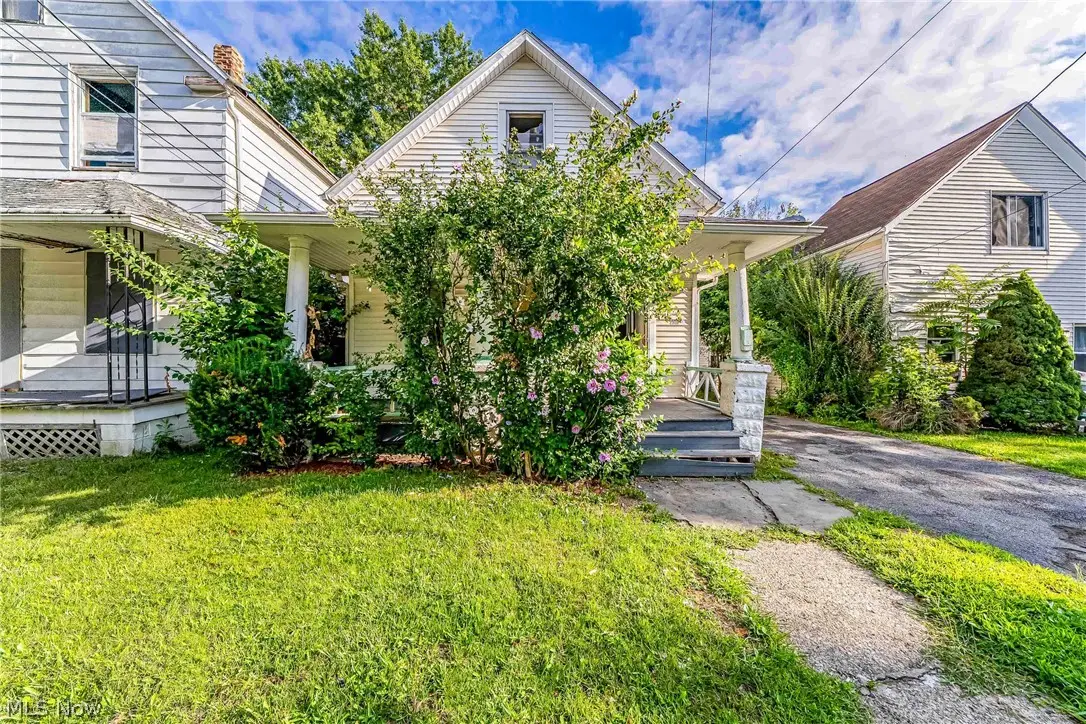 2908 Roanoke Avenue, Cleveland, OH 44109 - #1