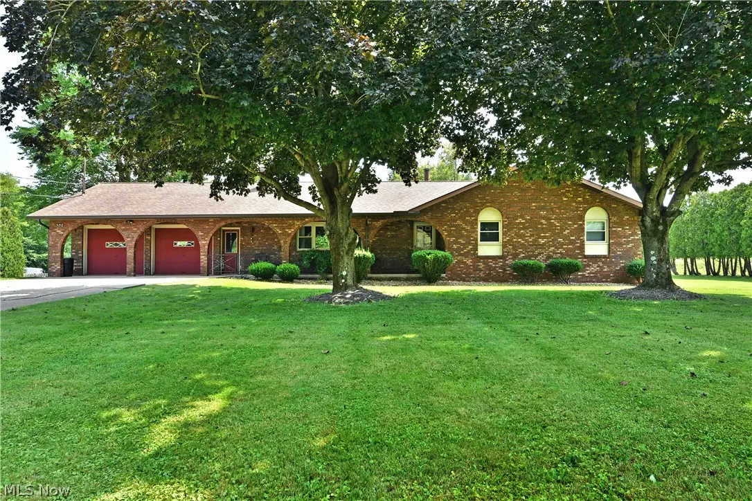 5212 King Graves Road, Vienna, OH 44473 - #1