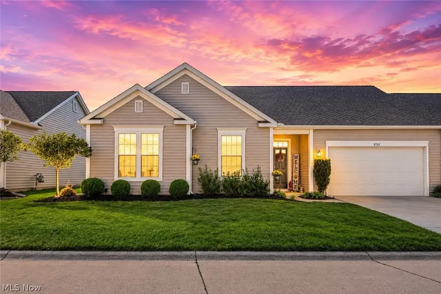 8782 Wakefield Run, North Ridgeville, OH 44039 - #2