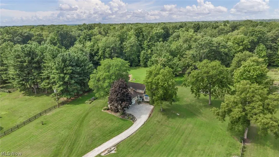 18460 W River Road, Columbia Station, OH 44028 - #3