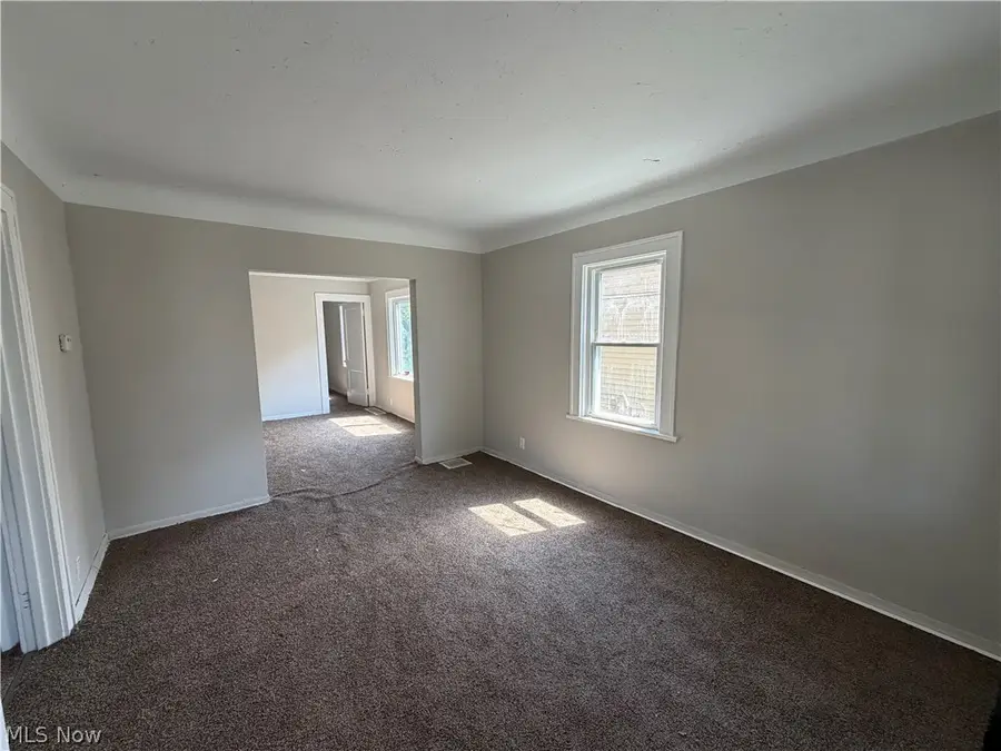 3305 W 33rd Street, Cleveland, OH 44109 - #2