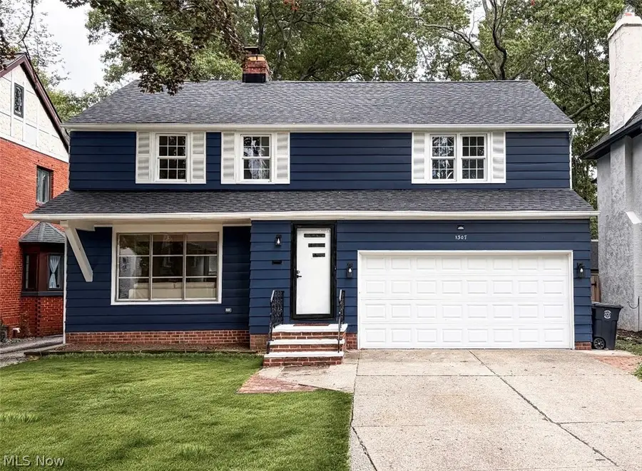 1307 Ford Street, Lyndhurst, OH 44124 - #2