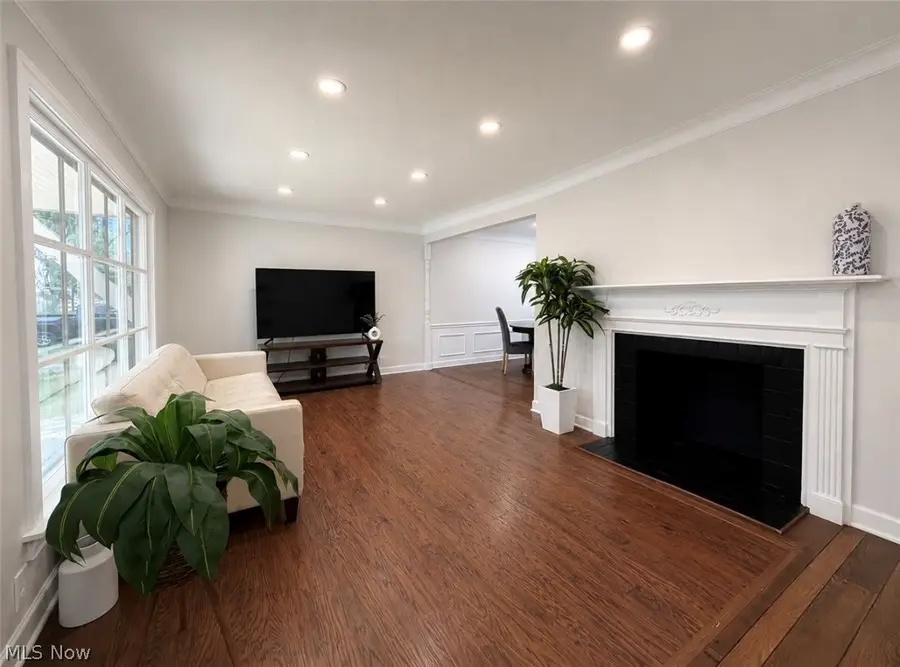 1307 Ford Street, Lyndhurst, OH 44124 - #3