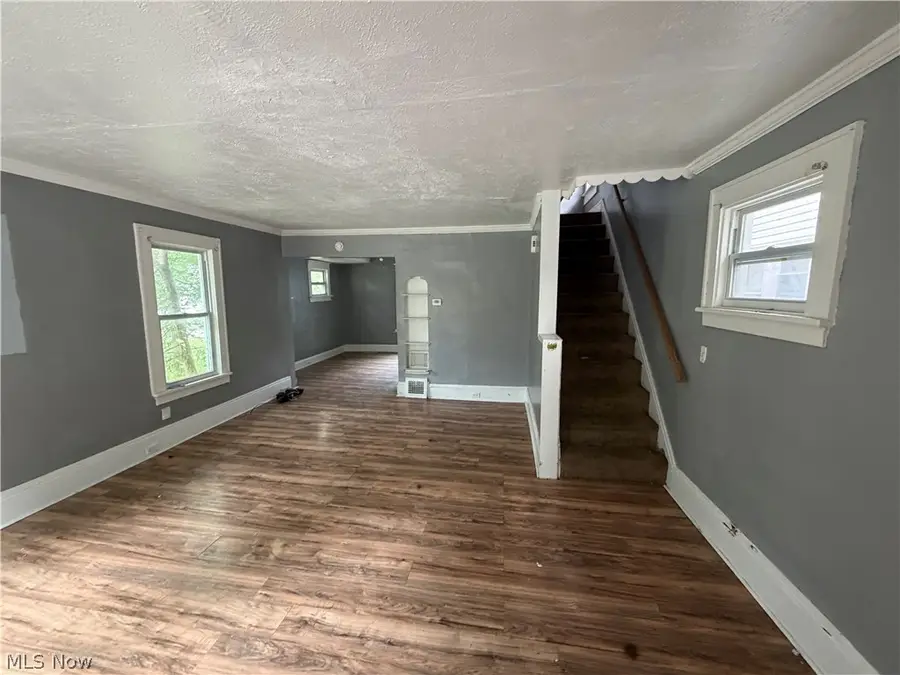 3303 W 123rd Street, Cleveland, OH 44111 - #2